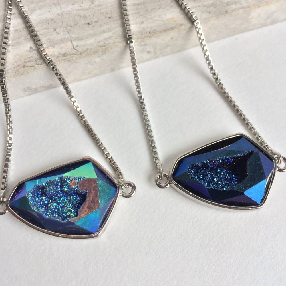 Blue druzy geode adjustable chain bracelet, Silver - Picture 3 of 7